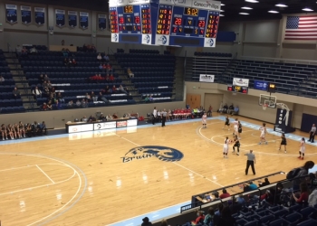Bruin-Fieldhouse